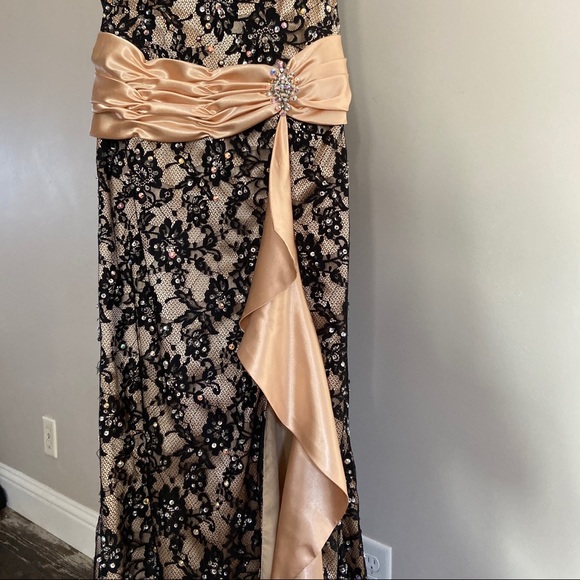 Tiffany Designs formal prom pageant, cocktail gown - Picture 3 of 8